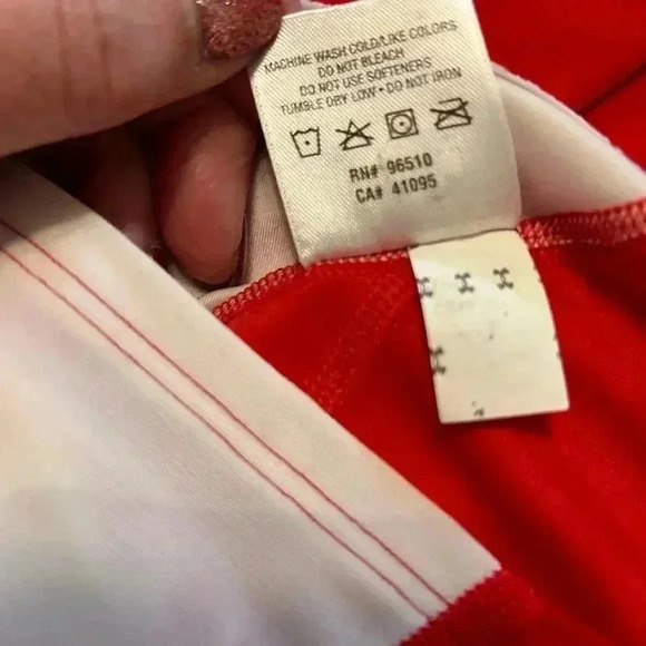 Under Armour Boys Tank Top Size XL. Measurements in pictures. EUC - Picture 5 of 8